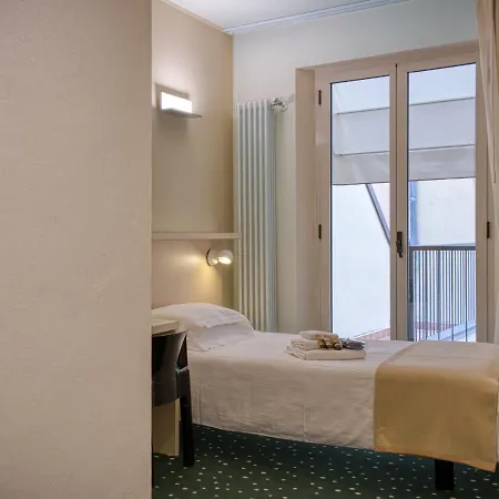 Piroscafo 3* Desenzano del Garda