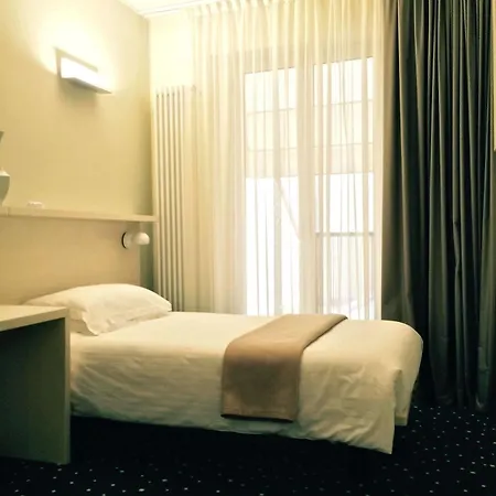 Hotel Piroscafo Desenzano del Garda