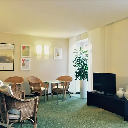 Piroscafo Hotel Desenzano del Garda