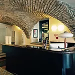 Piroscafo Szálloda Desenzano del Garda