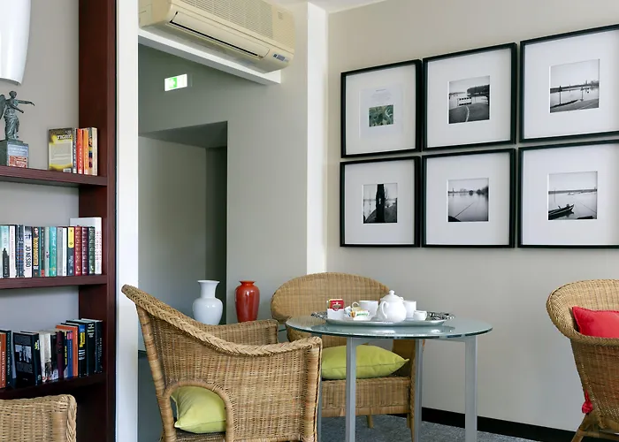 Piroscafo Отель Дезенцано-дель-Гарда