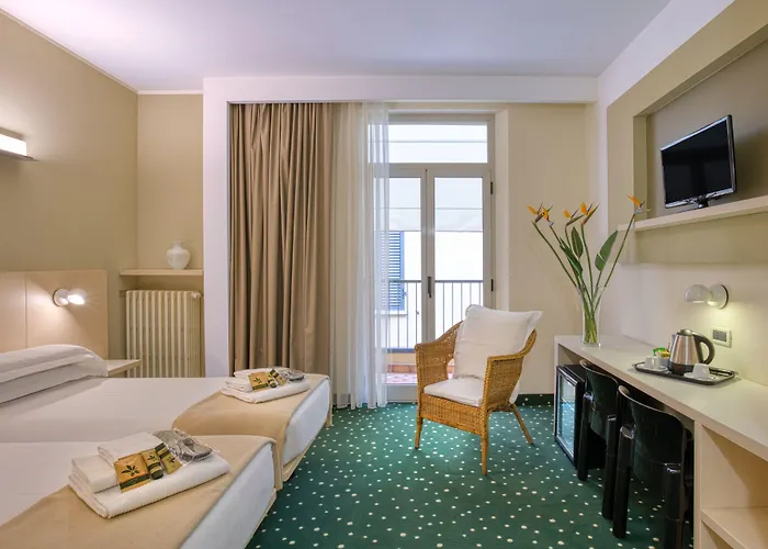 Отель Piroscafo 3*