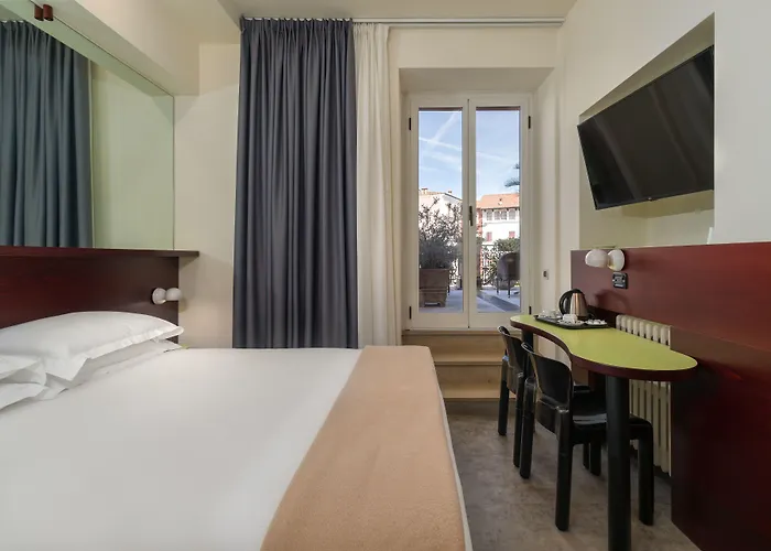 Отель Piroscafo Дезенцано-дель-Гарда