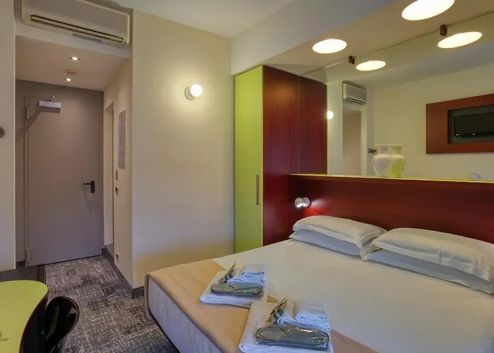 Piroscafo 3* Desenzano del Garda